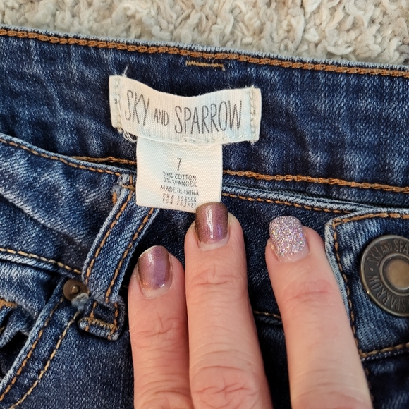 2 pairs of shorts - Aero Cheeky and Sky & Sparrow - Picture 7 of 8